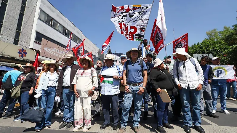CNTE MARCHA DIA DEL MAESTRO MAGISTERIO